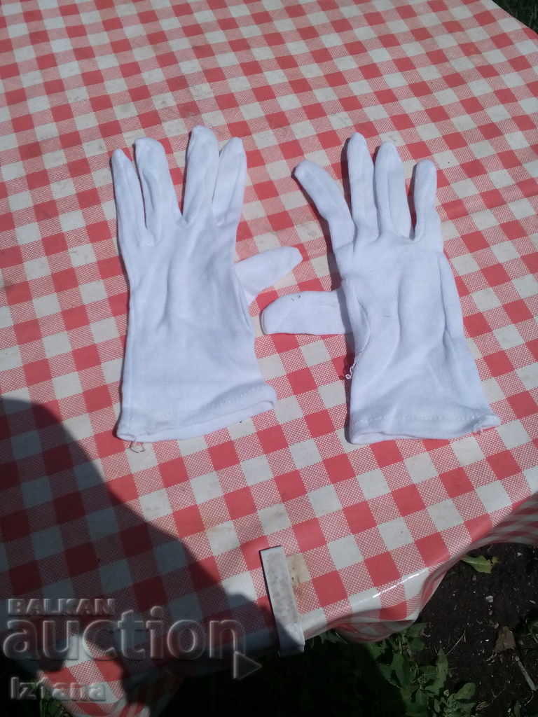 Γάντια παλιού σχολείου με τιμή 12.00 BGN | € 6.14 Γάντια παλιού σχολείου με τιμή 12.00 BGN | € 6.14