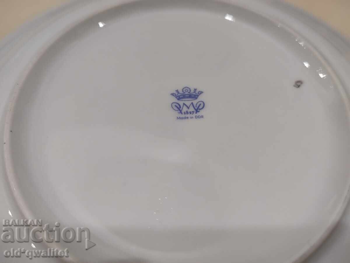 Delivery of Porcelain triple set, coffee/tea cup, beautiful Delivery of Porcelain triple set, coffee/tea cup, beautiful