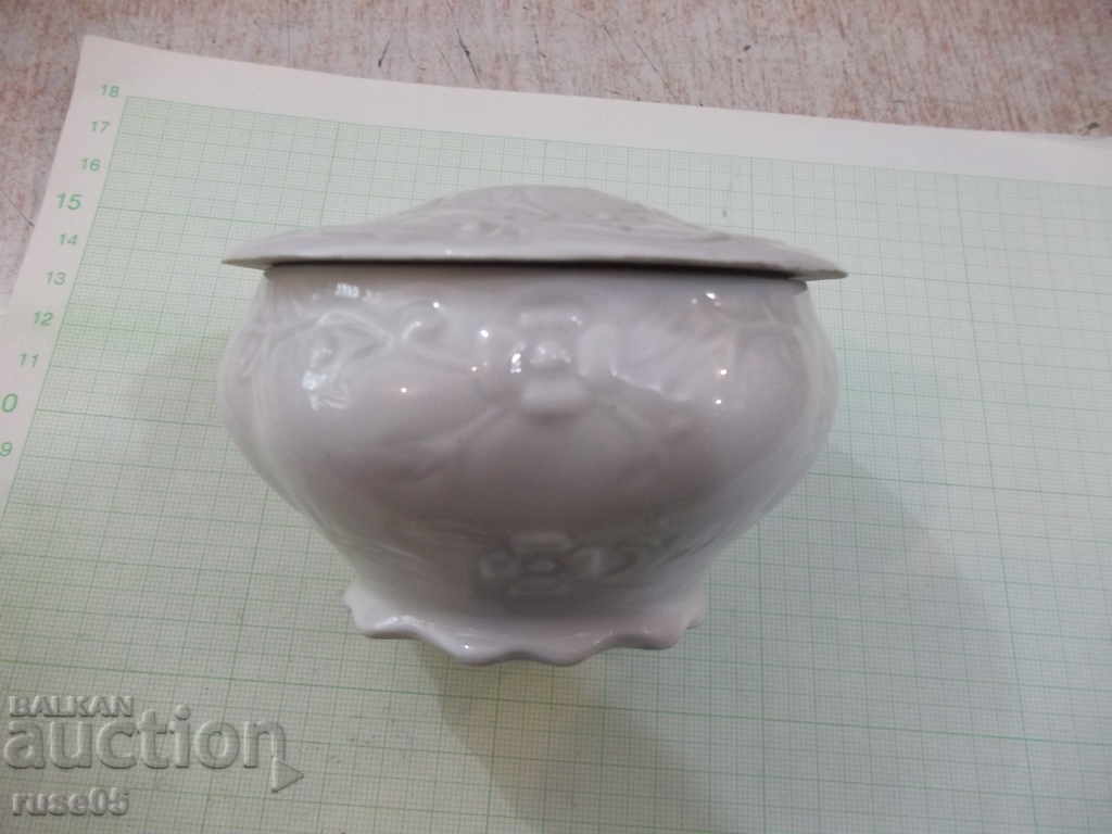 Auction Bowl with porcelain lid Auction Bowl with porcelain lid