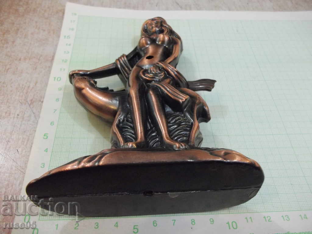 Auction Lighter "Girl with a deer" gas piezocrystalline with a soft flame Auction Lighter "Girl with a deer" gas piezocrystalline with a soft flame