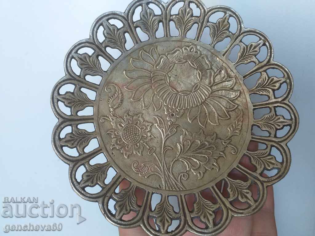 Engraved antique brass candy box with price 21.00 BGN | € 10.74 Engraved antique brass candy box with price 21.00 BGN | € 10.74