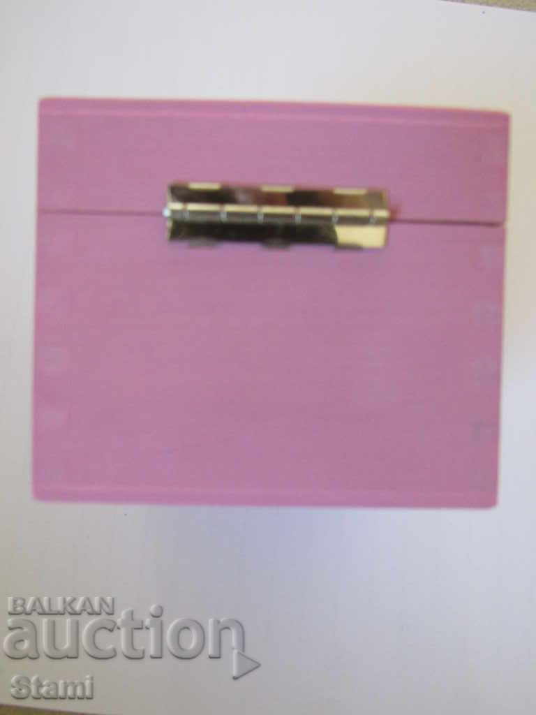 Delivery of Small wooden box for sweet compliments-confectionery Aida Delivery of Small wooden box for sweet compliments-confectionery Aida