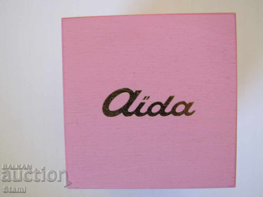 Μικρό ξύλινο κουτί για γλυκά κομπλιμέντο-ζαχαροπλαστική Aida