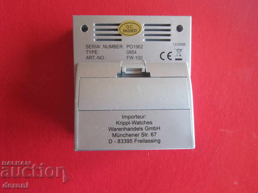 Auction German desktop clock Auction German desktop clock