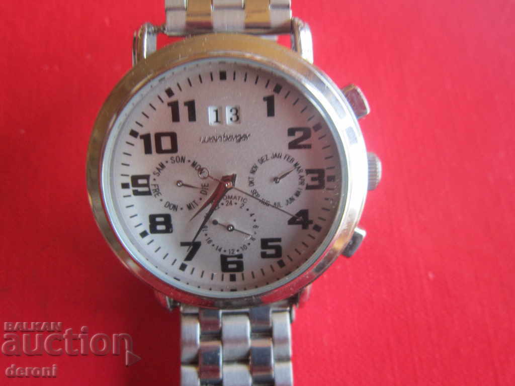 Аукцион Страхотен немски часовник автомат автоматичен часовник Аукцион Страхотен немски часовник автомат автоматичен часовник