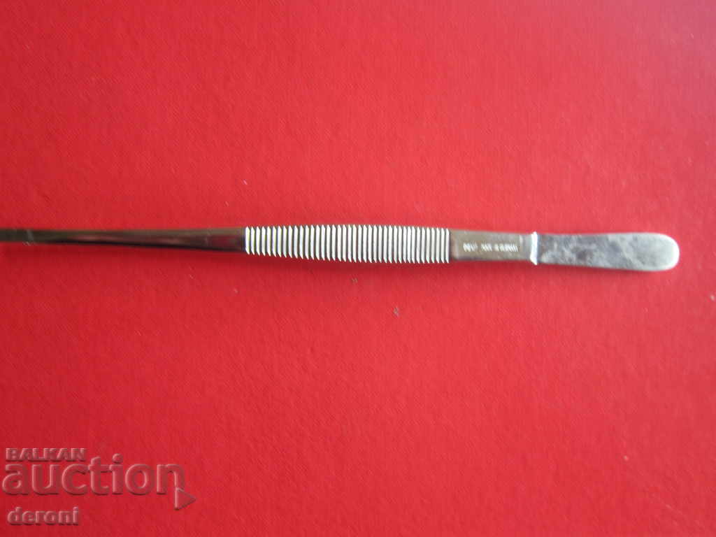 Unique dental medical tweezers Aesculap tweezers with price 30.00 BGN | € 15.34 Unique dental medical tweezers Aesculap tweezers with price 30.00 BGN | € 15.34