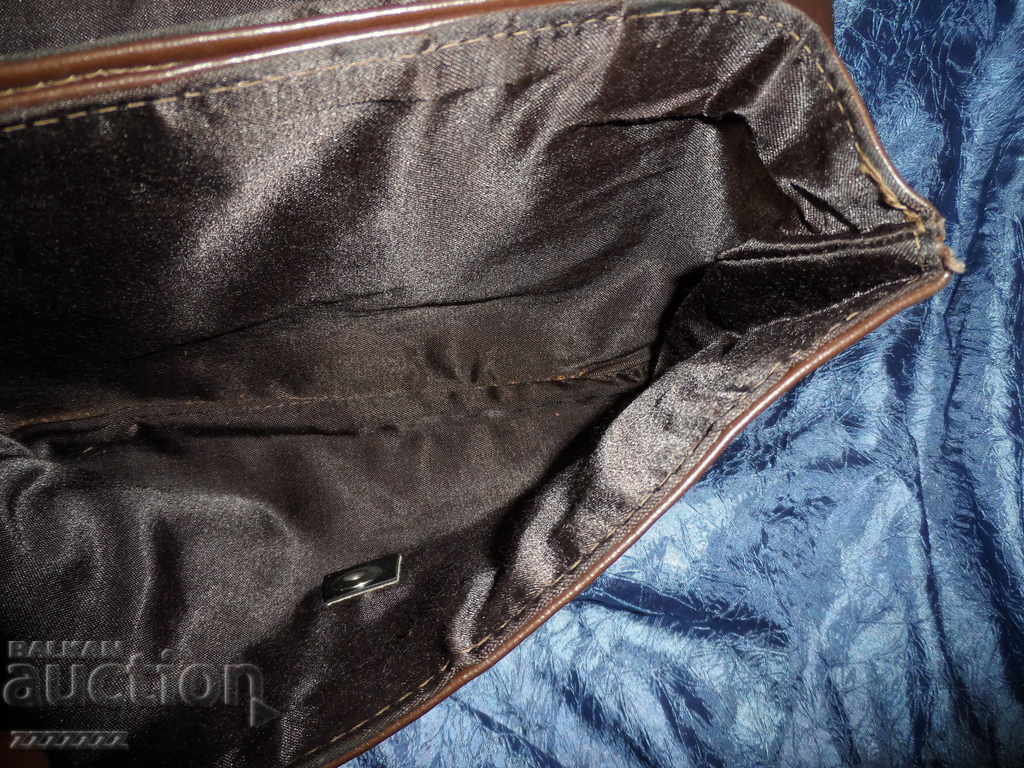 Retro, women's leather purse, toiletry bag, bag with price 10.00 BGN | € 5.11 Retro, women's leather purse, toiletry bag, bag with price 10.00 BGN | € 5.11