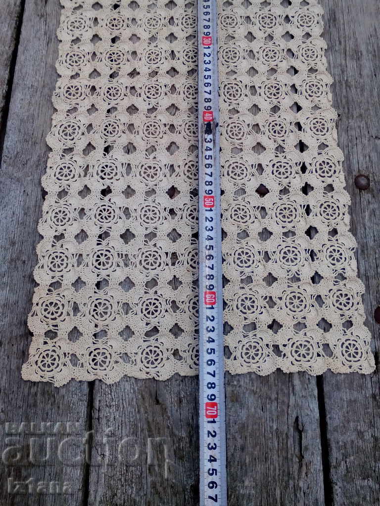 Аукцион Стара плетена покривка Аукцион Стара плетена покривка