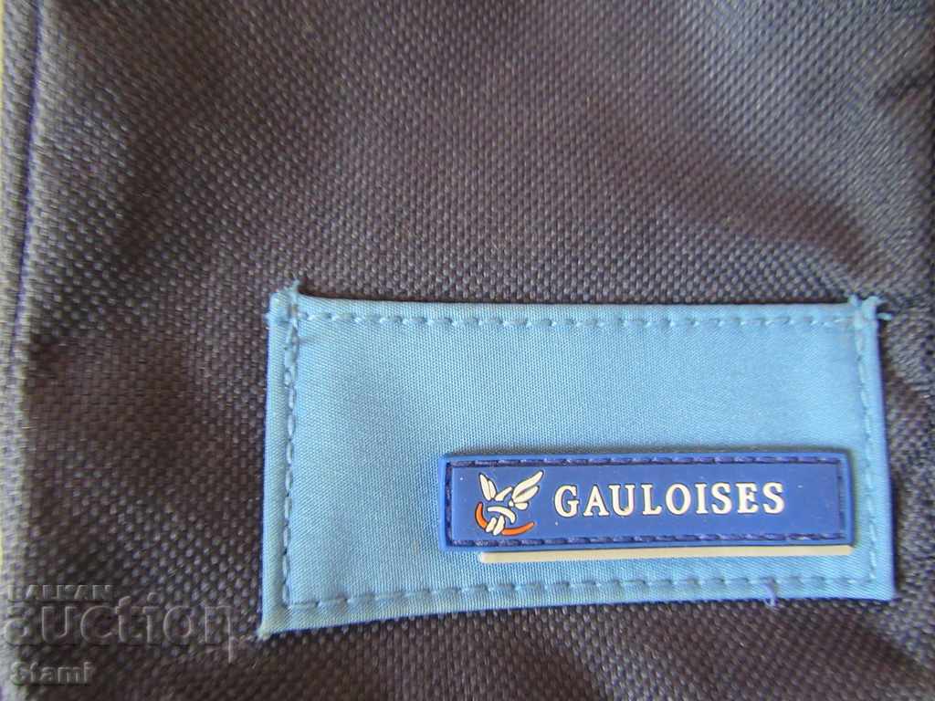 New Paste G A U L O S S S, very beautiful and comfortable with price 15.00 BGN | € 7.67