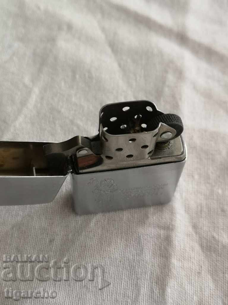 Auction Zippo lighter Auction Zippo lighter