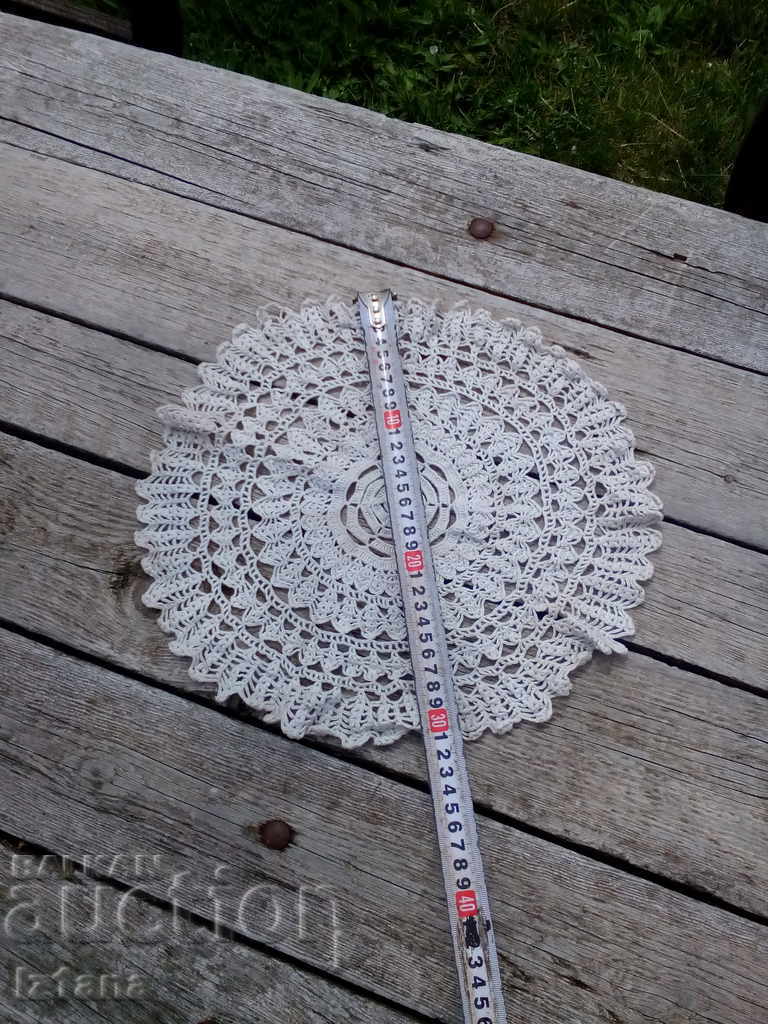 Old knitted cloth with price 5.00 BGN | € 2.56 Old knitted cloth with price 5.00 BGN | € 2.56