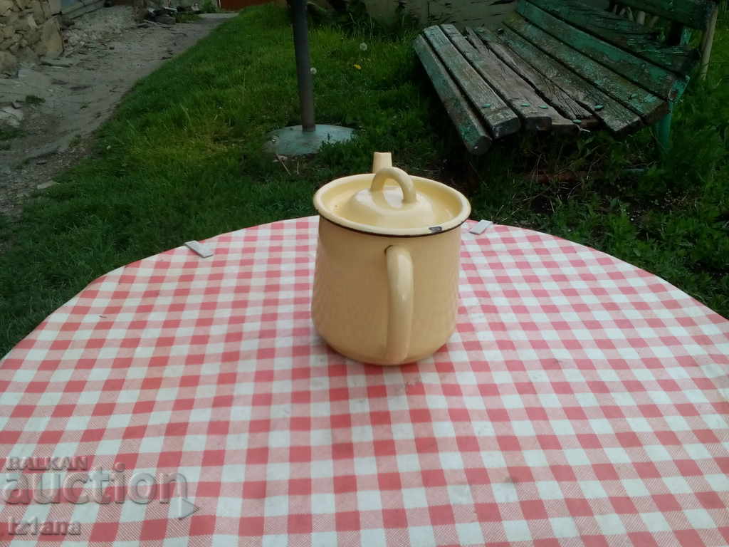 Livrarea fierbător de apă emailat veche Livrarea fierbător de apă emailat veche