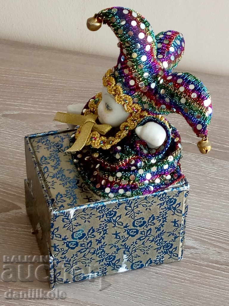 *$*Y*$* ПОРЦЕЛАНОВ ПАЛЯЧО МУЗИКАЛНА КУТИЯ ЗА БИЖУТА *$*Y*$* - 5 *$*Y*$* ПОРЦЕЛАНОВ ПАЛЯЧО МУЗИКАЛНА КУТИЯ ЗА БИЖУТА *$*Y*$* - 5