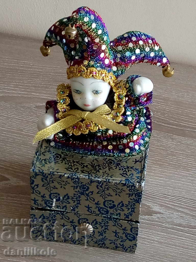 *$*Y*$* ПОРЦЕЛАНОВ ПАЛЯЧО МУЗИКАЛНА КУТИЯ ЗА БИЖУТА *$*Y*$* - 6 *$*Y*$* ПОРЦЕЛАНОВ ПАЛЯЧО МУЗИКАЛНА КУТИЯ ЗА БИЖУТА *$*Y*$* - 6