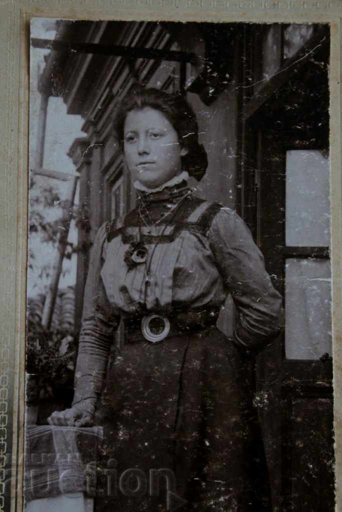 Delivery of OLD PHOTOGRAPHY PAPER Delivery of OLD PHOTOGRAPHY PAPER