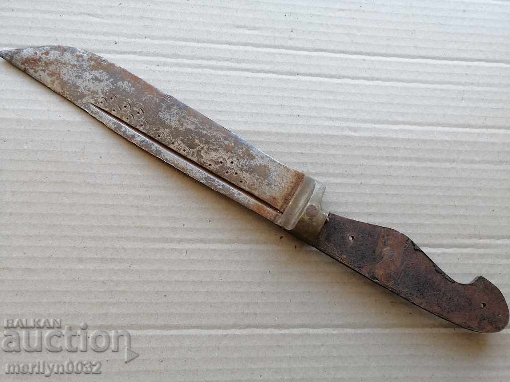An old knife primitive - 7 An old knife primitive - 7