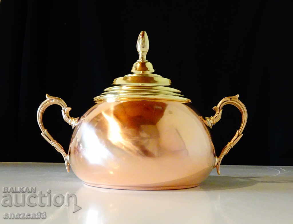 Antique copper sugar bowl 500 ml. with price 59.00 BGN | € 30.17 Antique copper sugar bowl 500 ml. with price 59.00 BGN | € 30.17