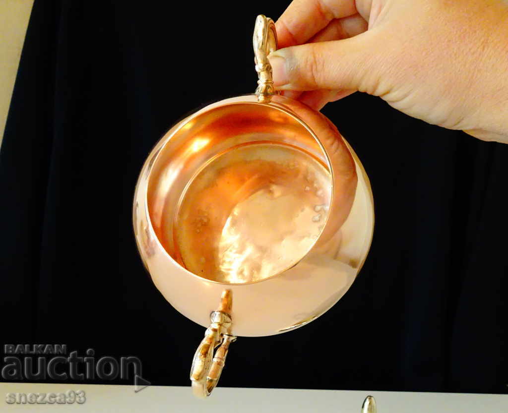 Delivery of Antique copper sugar bowl 500 ml. Delivery of Antique copper sugar bowl 500 ml.