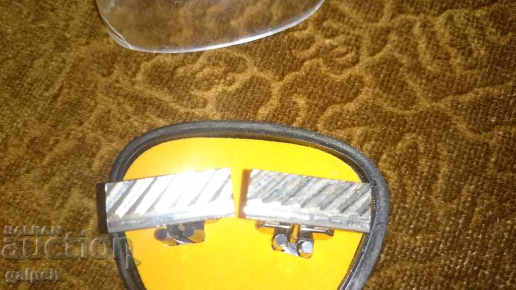 Auction SLEEVE BUTTONS (BOTUNELI) Auction SLEEVE BUTTONS (BOTUNELI)