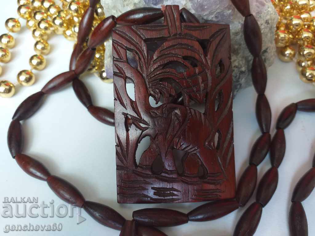 Exquisite ebony necklace carving - 5 Exquisite ebony necklace carving - 5