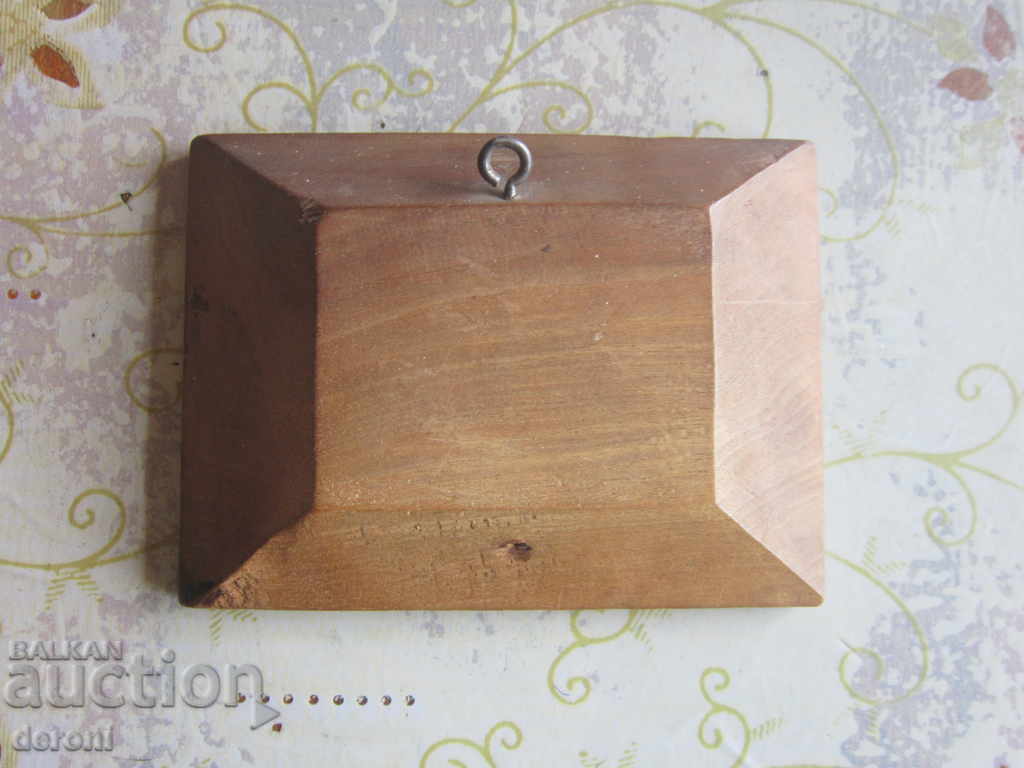 Delivery of Swiss coat of arms lion crown