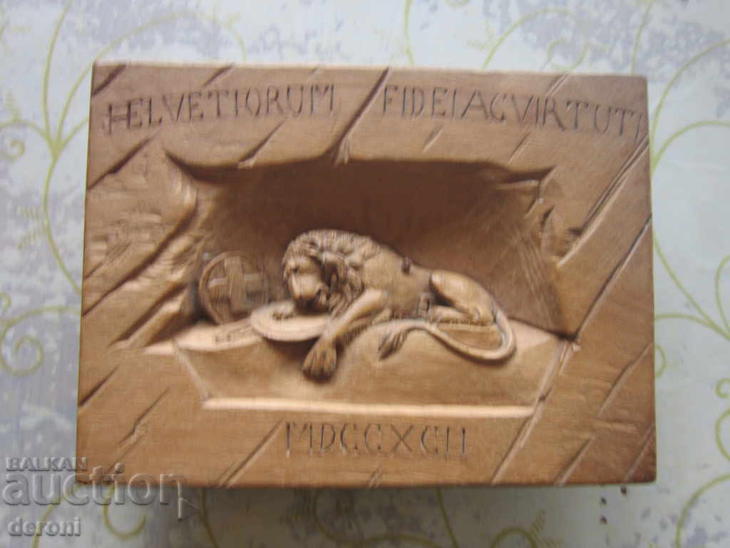 Swiss coat of arms lion crown - 7