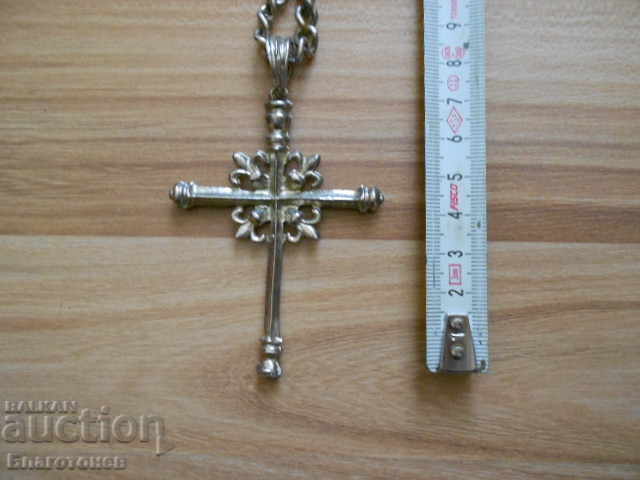 Auction Big cross Auction Big cross