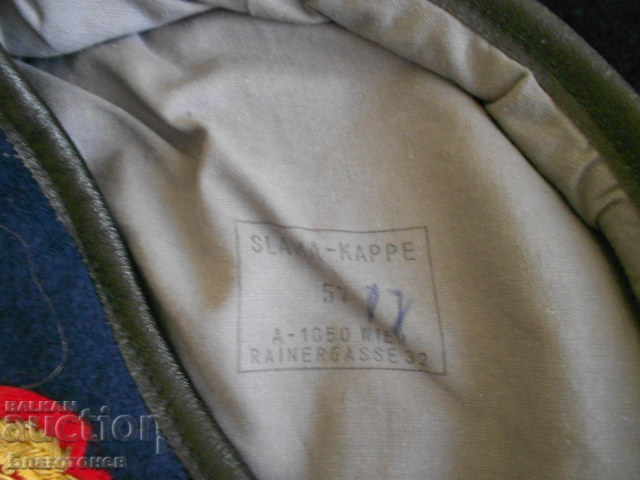 Auction  Barrette hat cap