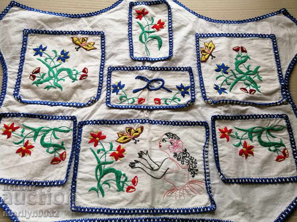 Παράδοση Χειροποίητη κουβέρτα με φορεσιά κέντημα