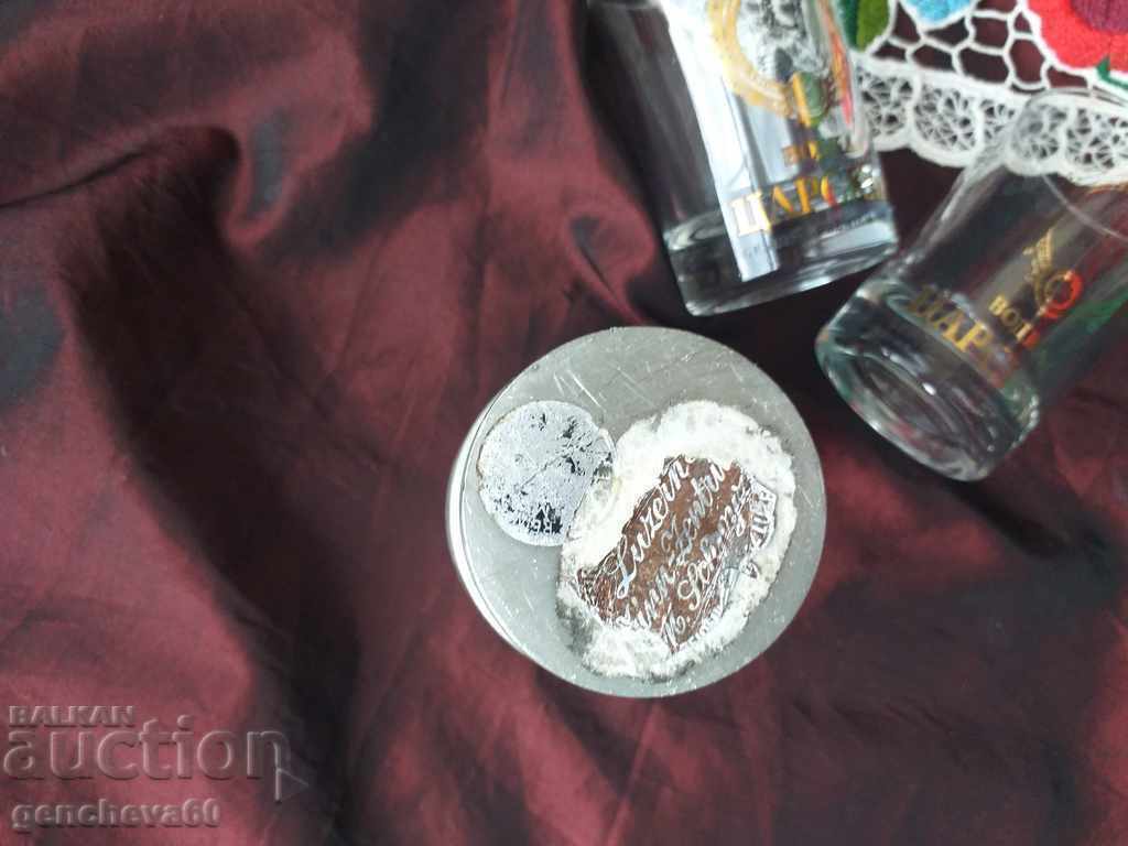 Cană metalică de măsurat alcool/și pahare cadou cu preț € 10.00 | 19.56 BGN