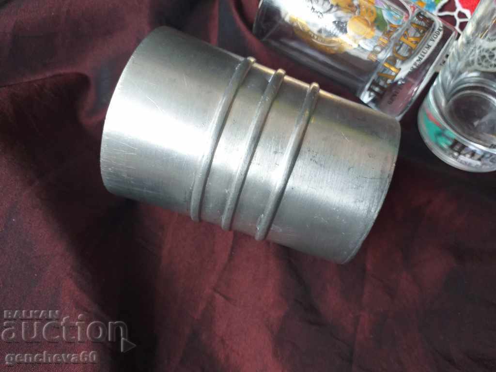 Cană metalică de măsurat alcool/și pahare cadou