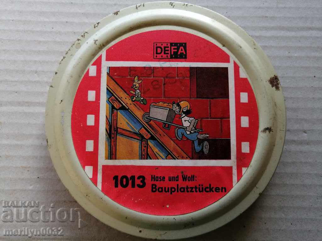 Banda de film GDR într-o cutie cu filmul cinematografiei Nu Pogodi cu preț 55.00 BGN | € 28.12 Banda de film GDR într-o cutie cu filmul cinematografiei Nu Pogodi cu preț 55.00 BGN | € 28.12