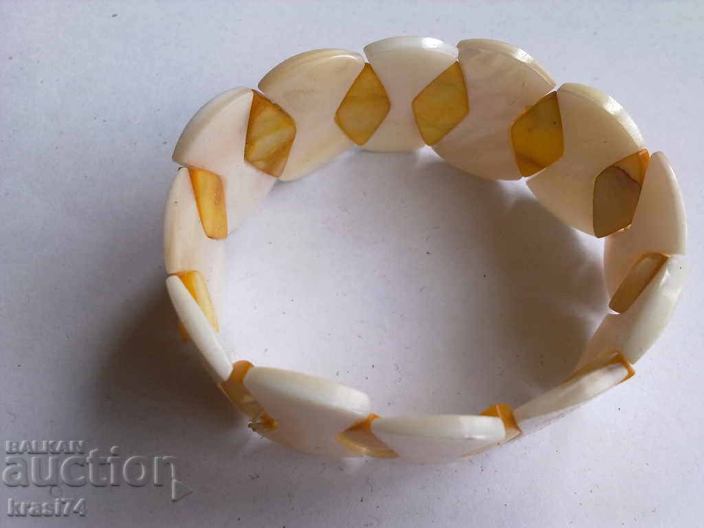 brățară cu preț 25.00 BGN | € 12.78