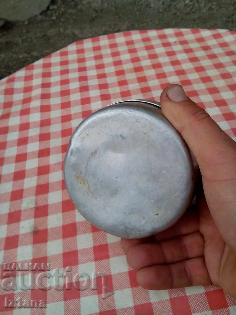 Auction Old aluminum box Auction Old aluminum box