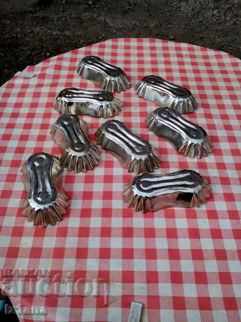 Delivery of Old forms for sweets, muffins Delivery of Old forms for sweets, muffins