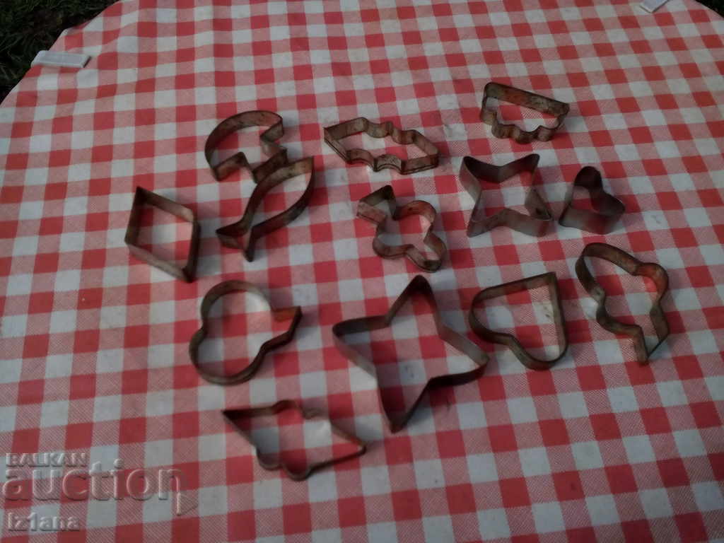 Old forms for sweets with price 15.00 BGN | € 7.67 Old forms for sweets with price 15.00 BGN | € 7.67