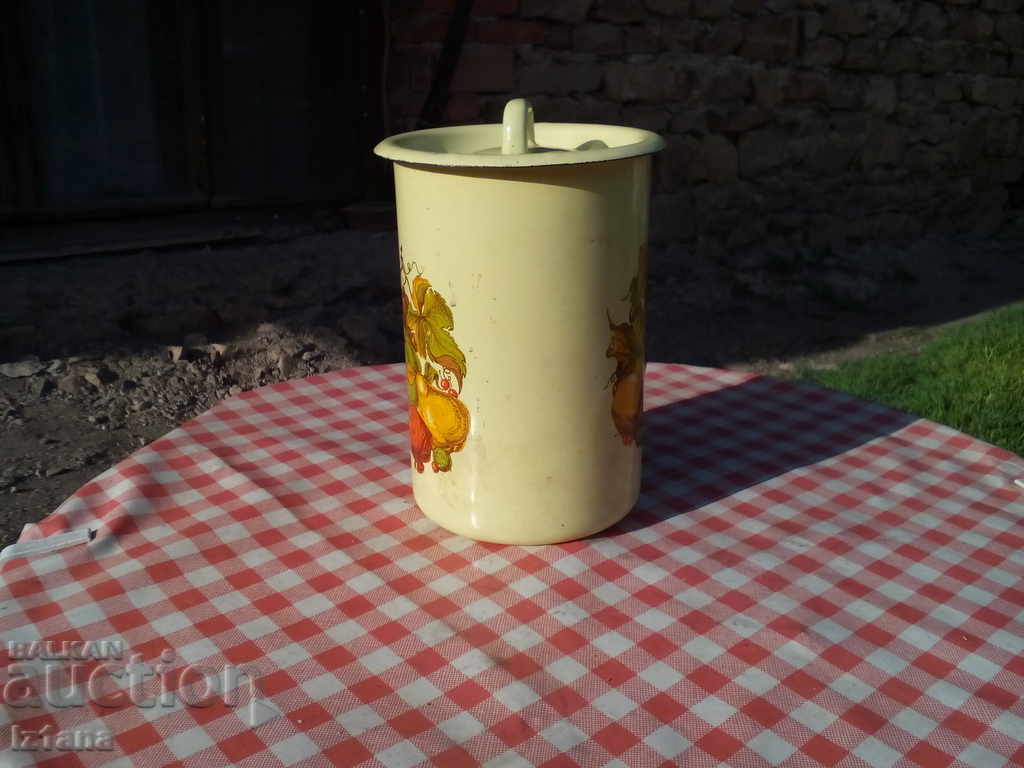 Old Enamel Cooker with price 30.00 BGN | € 15.34 Old Enamel Cooker with price 30.00 BGN | € 15.34