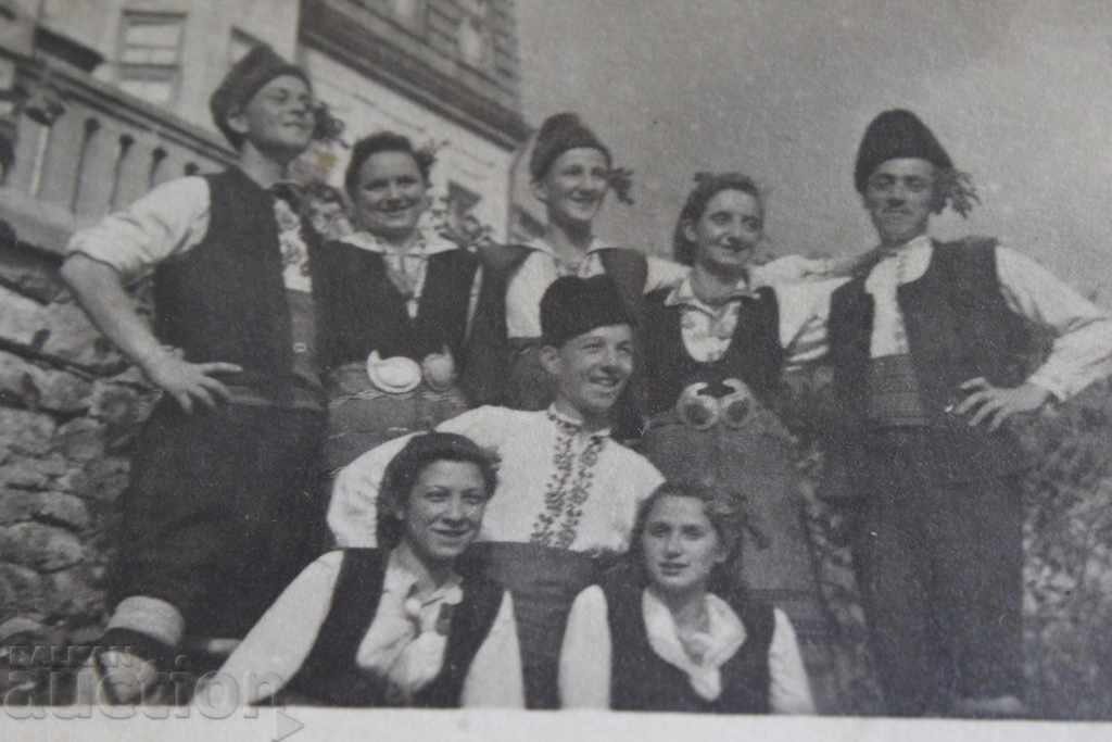 Auction OLD PHOTOGRAPH Auction OLD PHOTOGRAPH