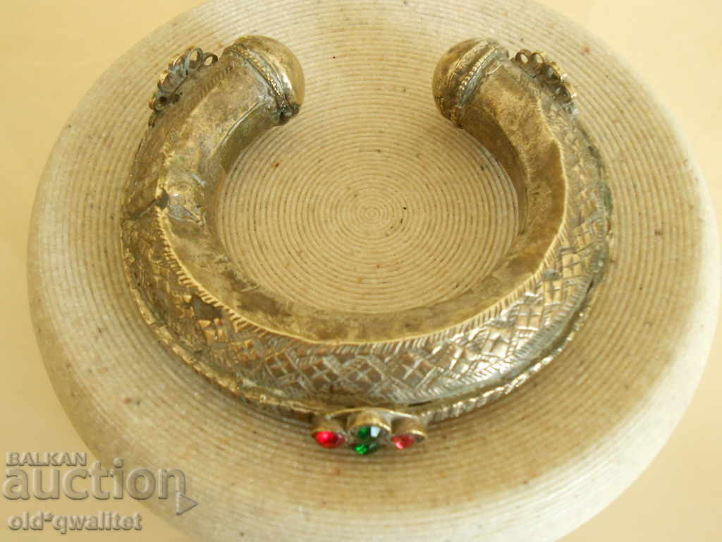ORIGINAL WOMEN'S BRACELET, OLD BEAUTIFUL JEWELRY with price 227.00 BGN | € 116.06 ORIGINAL WOMEN'S BRACELET, OLD BEAUTIFUL JEWELRY with price 227.00 BGN | € 116.06