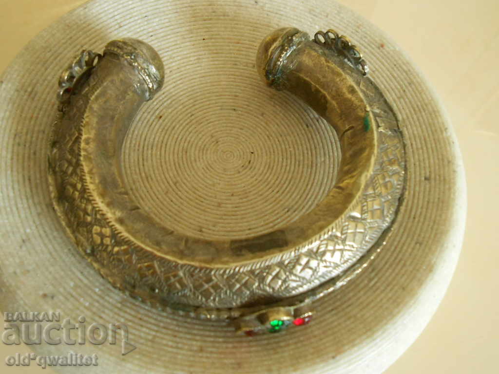 Delivery of ORIGINAL WOMEN'S BRACELET, OLD BEAUTIFUL JEWELRY Delivery of ORIGINAL WOMEN'S BRACELET, OLD BEAUTIFUL JEWELRY