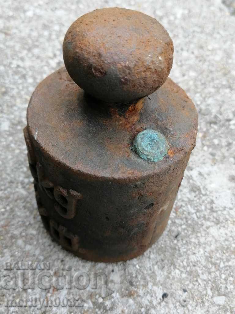 Доставка на Стара теглилка от кантар, екзагия, килограм контролна тежест Доставка на Стара теглилка от кантар, екзагия, килограм контролна тежест