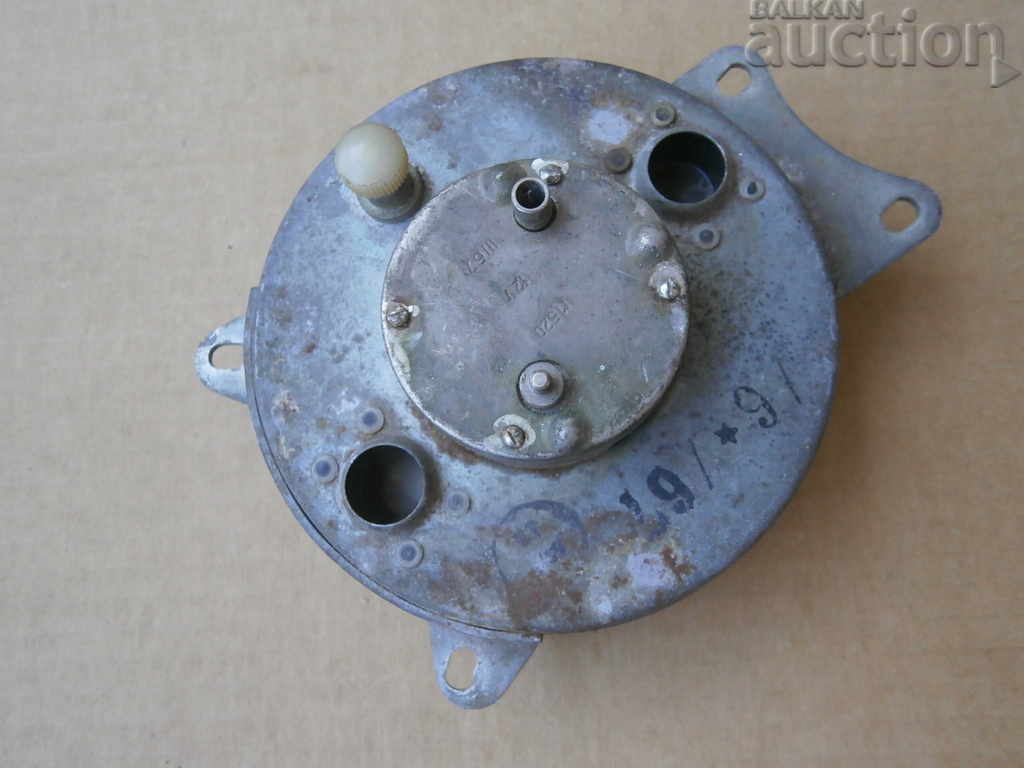 Παράδοση ρετρό αυτοκίνητο vintage ρολόι Παράδοση ρετρό αυτοκίνητο vintage ρολόι