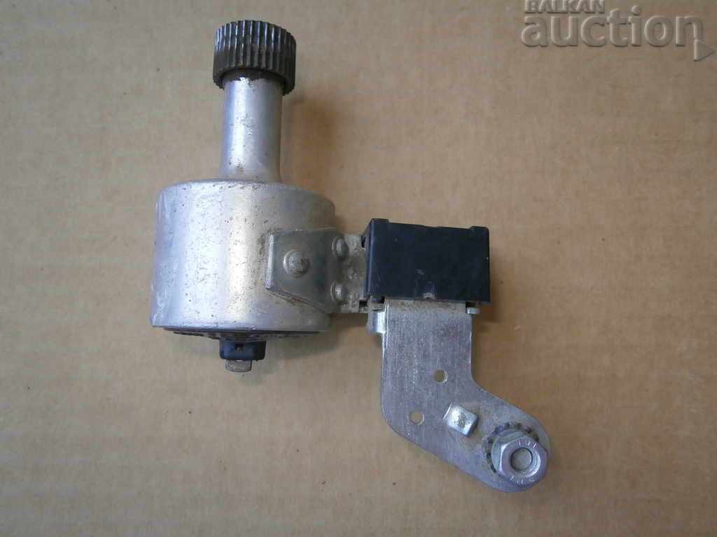 Δυναμό DANSI 6V για τροχό ποδηλάτου με τιμή 21.00 BGN | € 10.74 Δυναμό DANSI 6V για τροχό ποδηλάτου με τιμή 21.00 BGN | € 10.74