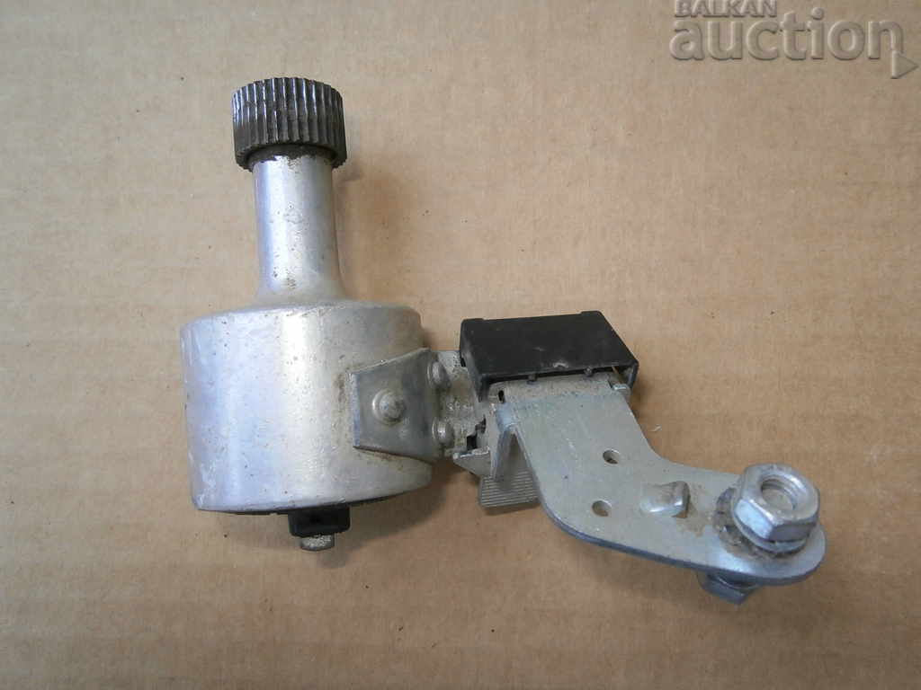 Δημοπρασία Δυναμό DANSI 6V για τροχό ποδηλάτου Δημοπρασία Δυναμό DANSI 6V για τροχό ποδηλάτου