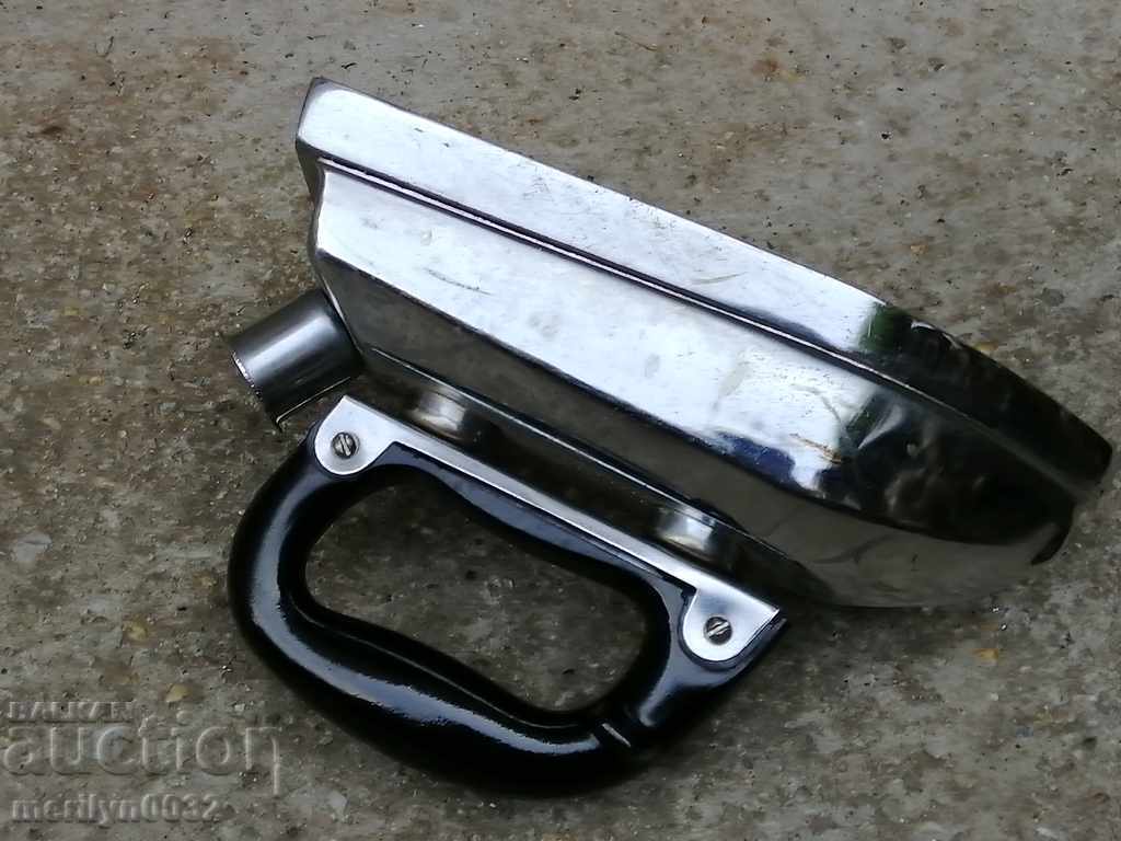 Old social electric iron - PRC - 5 Old social electric iron - PRC - 5