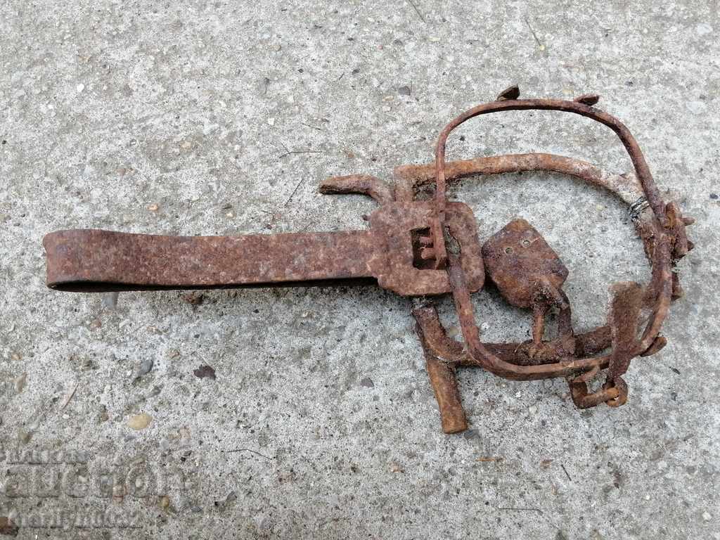 Capcană forjată manual cu țepi din fier forjat - 5 Capcană forjată manual cu țepi din fier forjat - 5