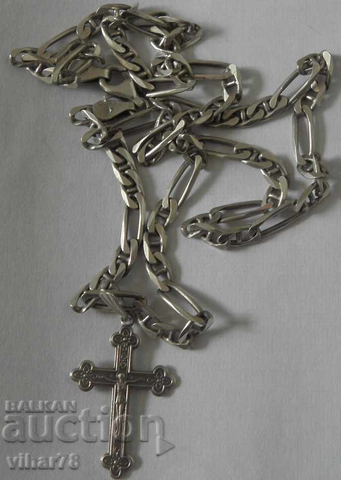 SILVER CHAIN WITH CROSS