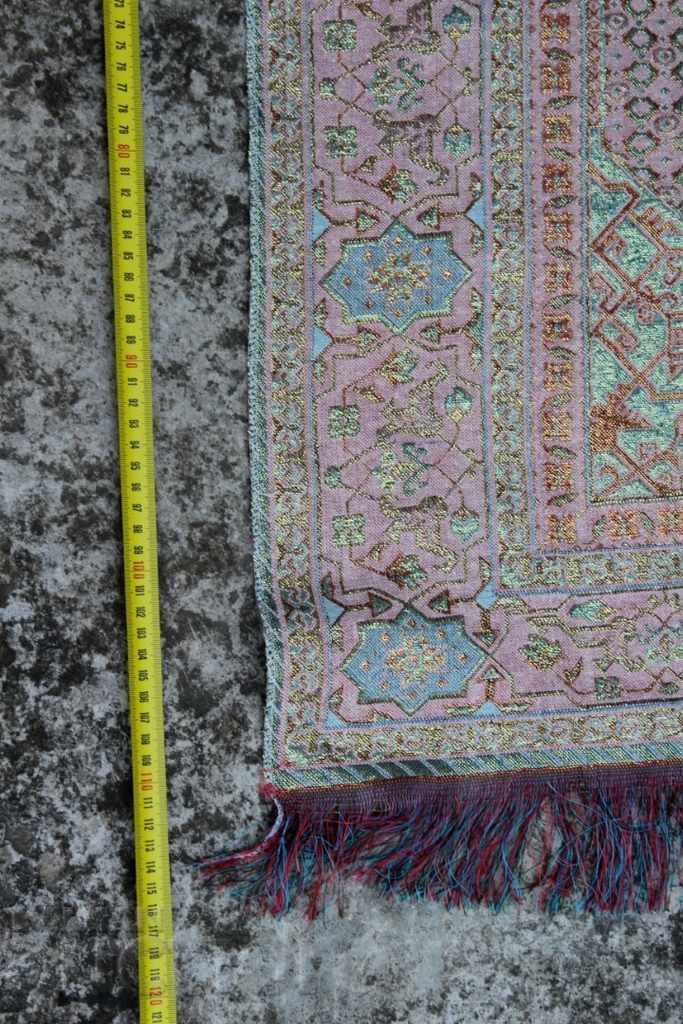 Delivery of OLD EXCELLENT TWO-FACE PRAYER CARPET CARPET PATH CARPET Delivery of OLD EXCELLENT TWO-FACE PRAYER CARPET CARPET PATH CARPET