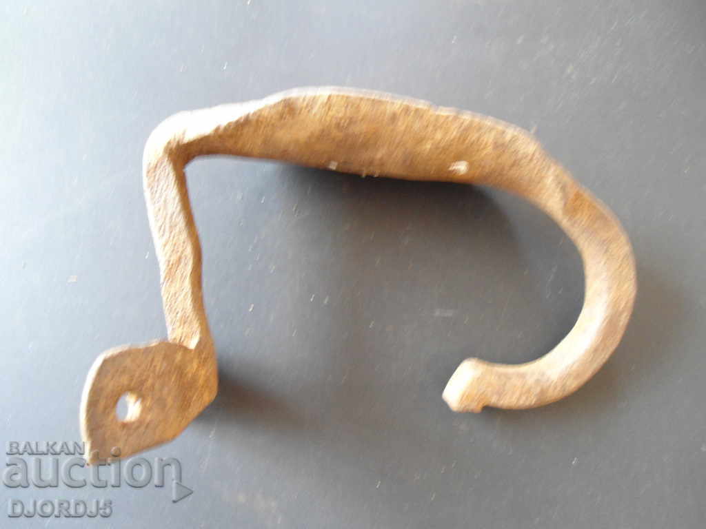 Старо ковано желязо с цена 4.00 лв. | € 2.05 Старо ковано желязо с цена 4.00 лв. | € 2.05