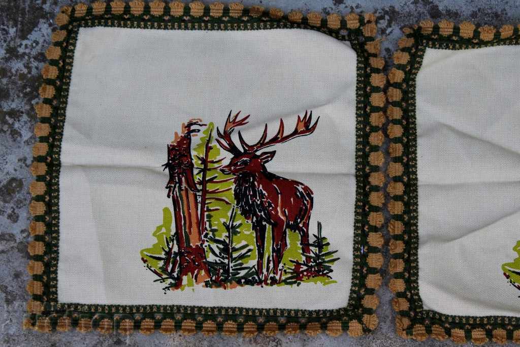 Delivery of LOT EXCELLENT NAPKINS TICKET KARE NAPKIN HUNTING HUNTING